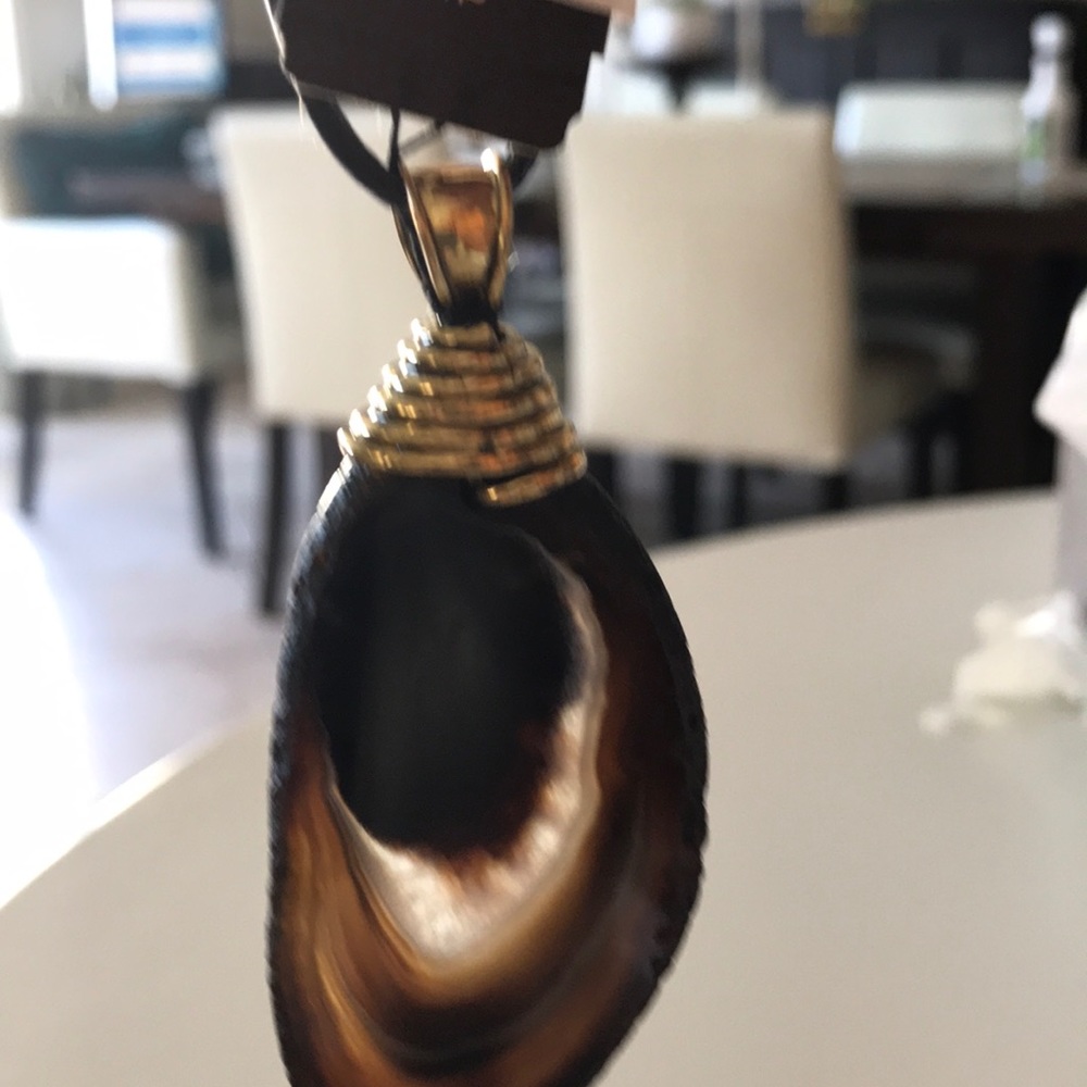 Agate stone necklace